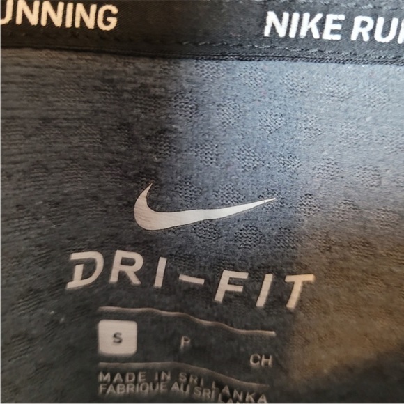 Nike Running Long sleeve pullover - Picture 6 of 7